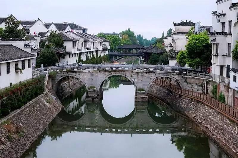 蓝色紫色